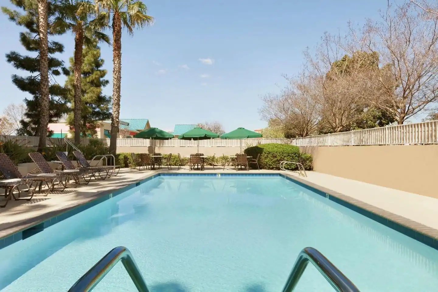 Hilton Garden Inn Gilroy Pool