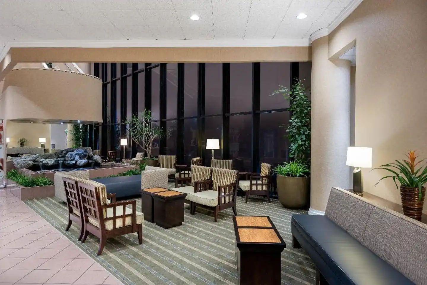 Holiday Inn Torrance Lobby