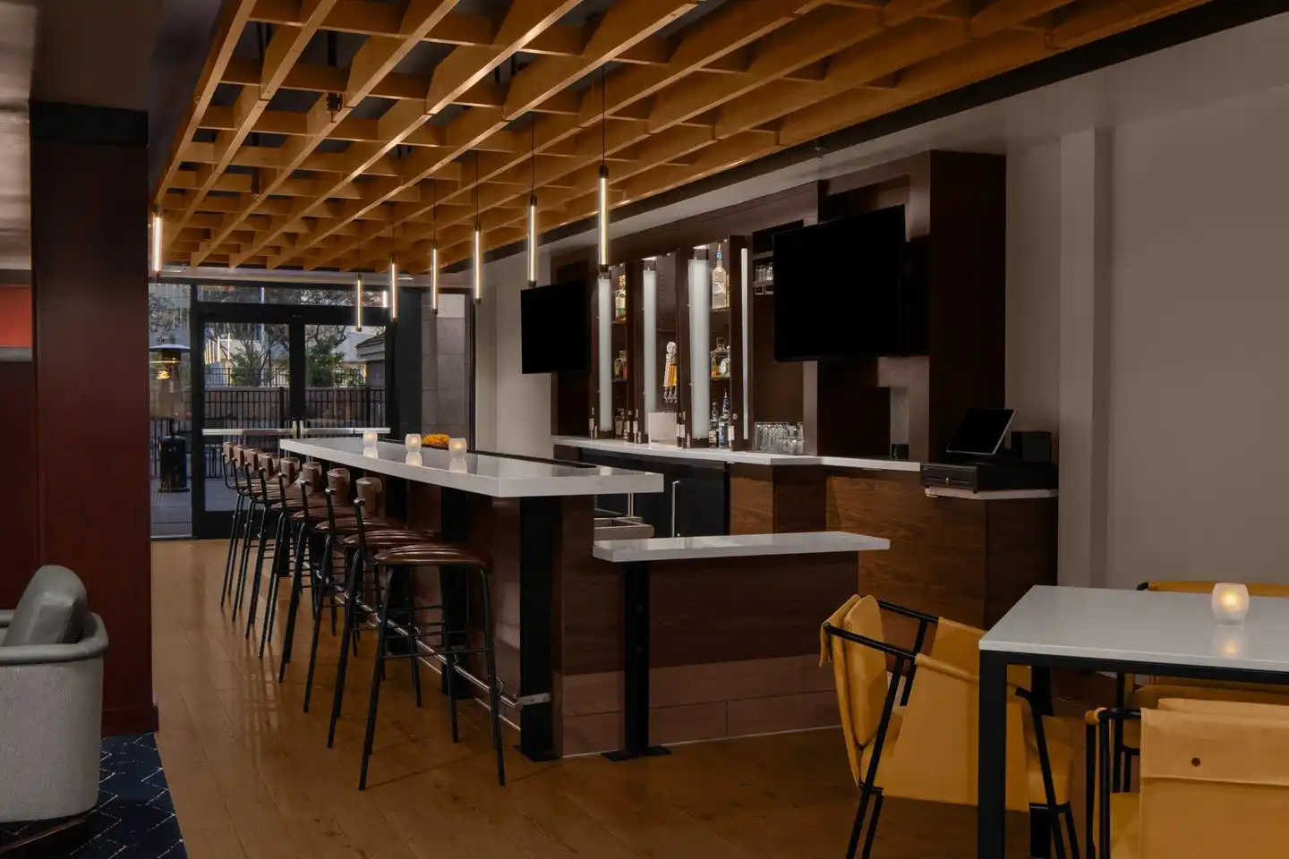 Courtyard by Marriott San Diego Central Bar