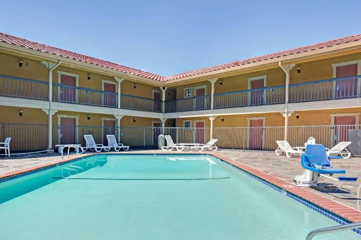 Days Inn by Wyndham San Jose Convention Center Pool