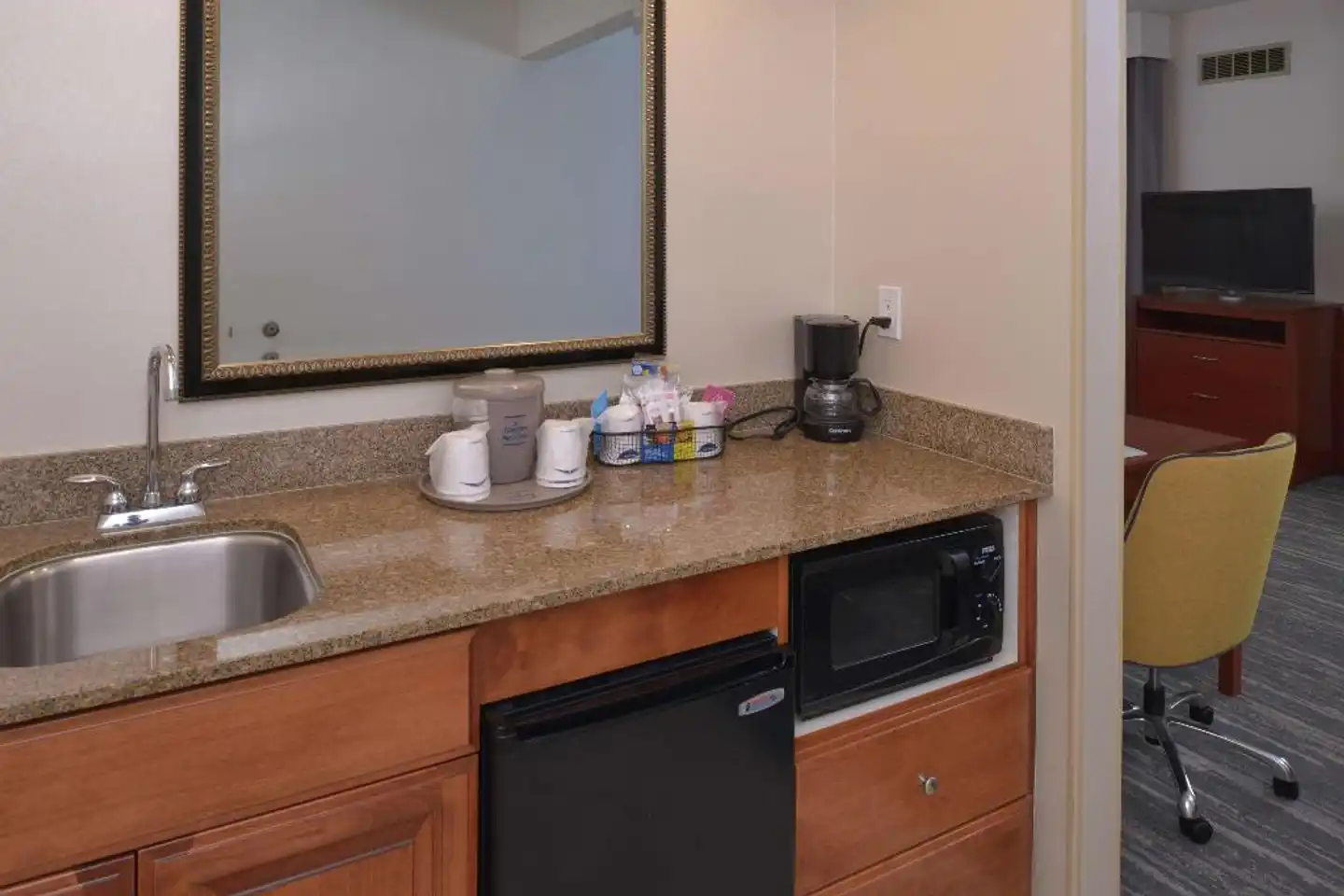 Hampton Inn & Suites Bakersfield North-Airport Wohnbeispiel