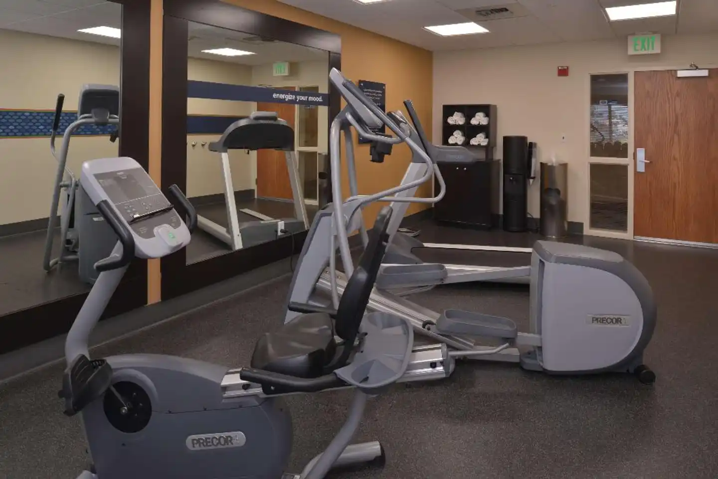 Hampton Inn & Suites Bakersfield North-Airport Sport und Entertainment