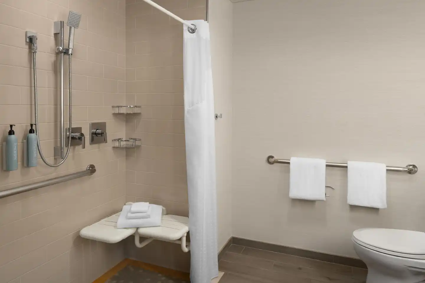 Courtyard by Marriott San Diego Gaslamp/Convention Center Badezimmer