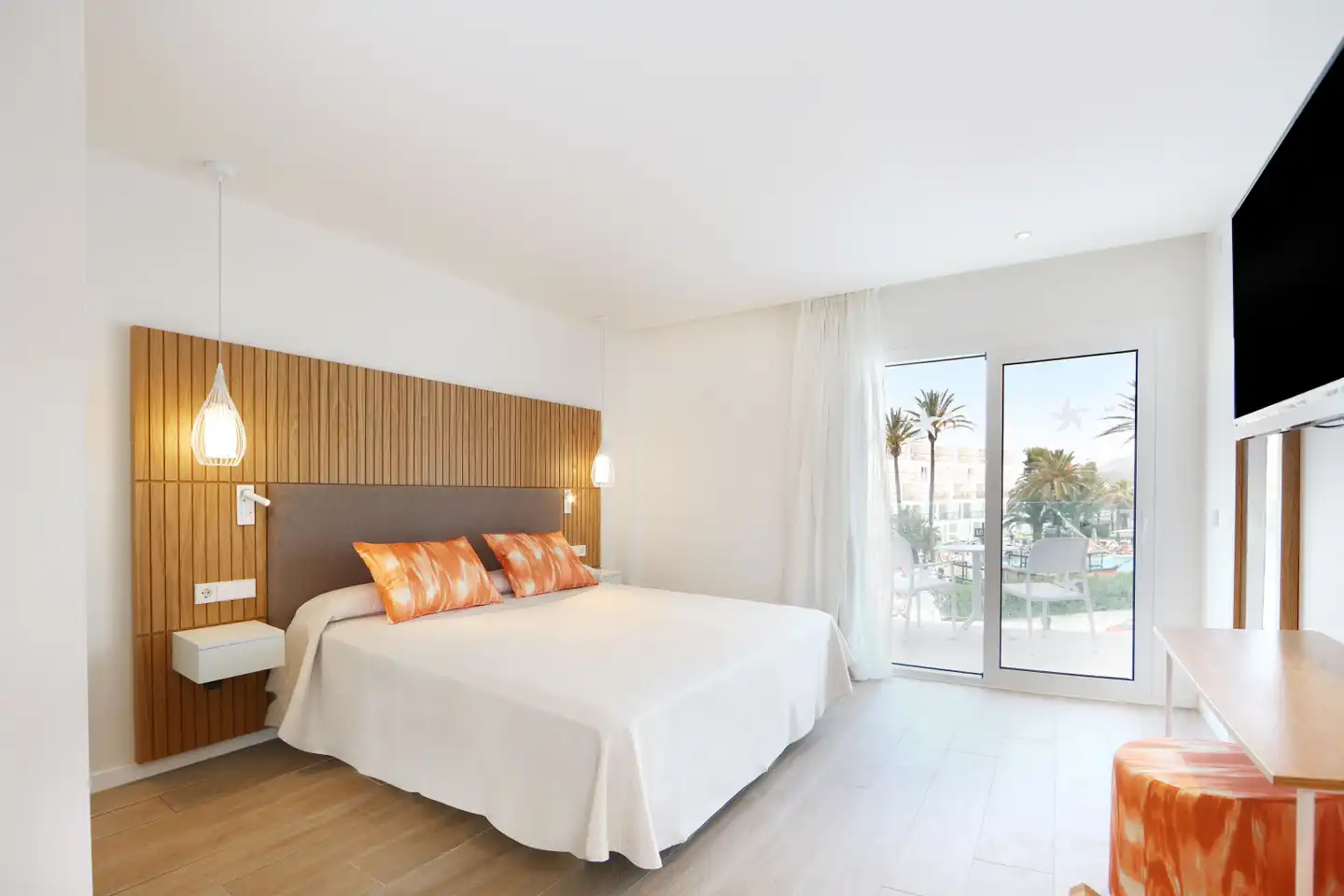 Iberostar Waves Playa de Muro ACCOMMODATION