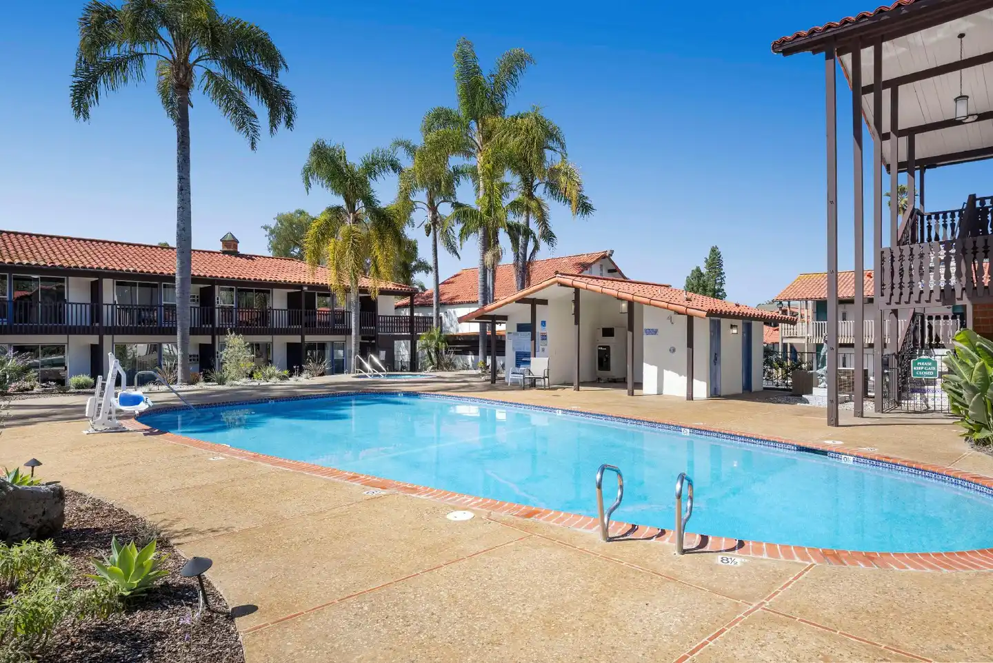 Best Western Plus Pepper Tree Inn Pool