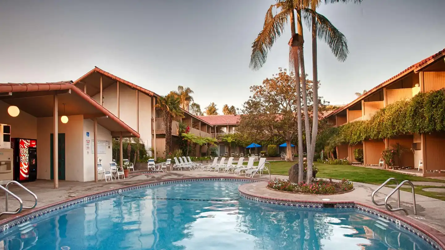 Best Western Plus Pepper Tree Inn Pool