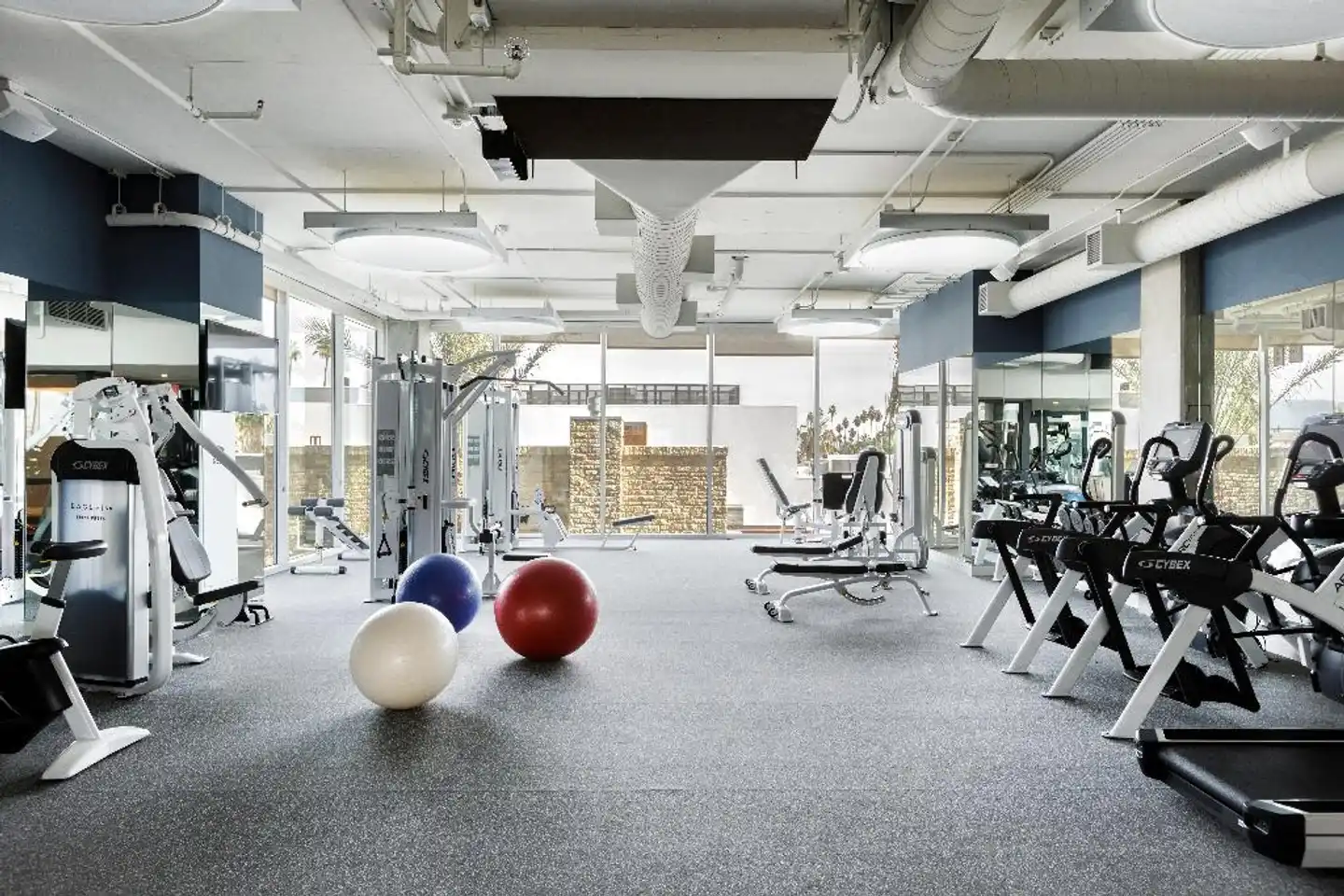 The Rowan Palm Springs Sport und Entertainment