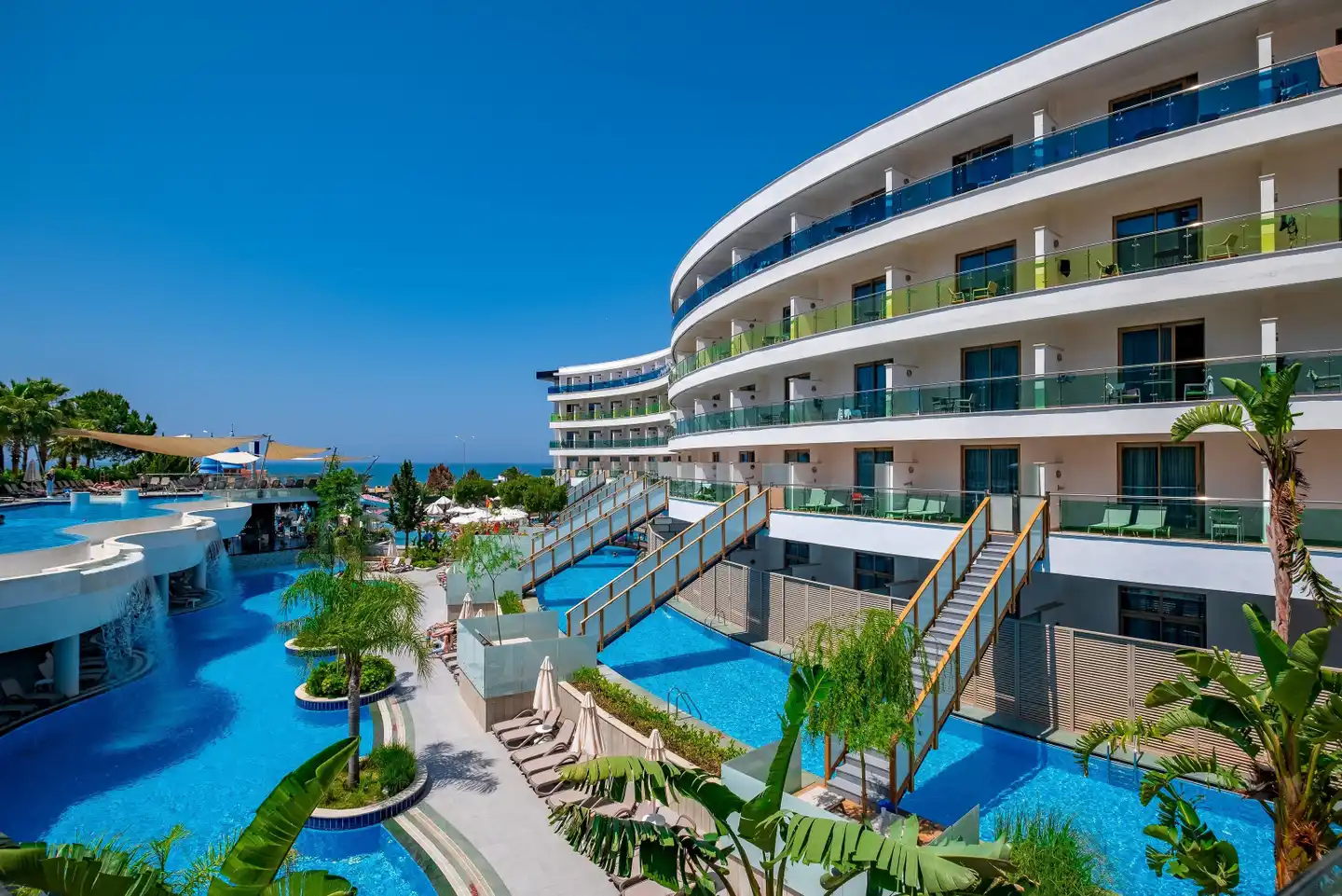 Long Beach Alanya Pool