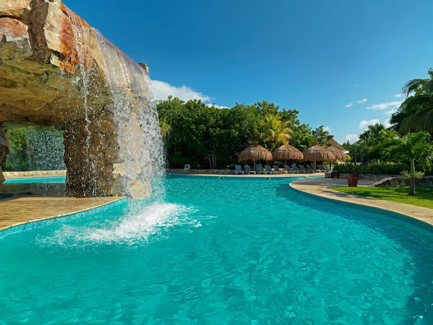 Iberostar Waves Paraiso Beach Pool