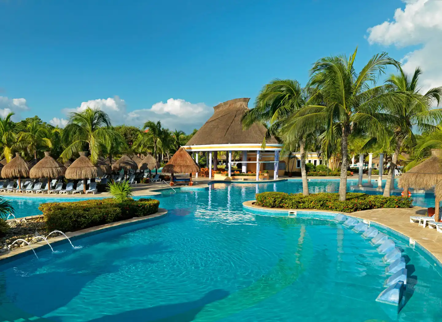 Iberostar Waves Paraiso Beach Pool