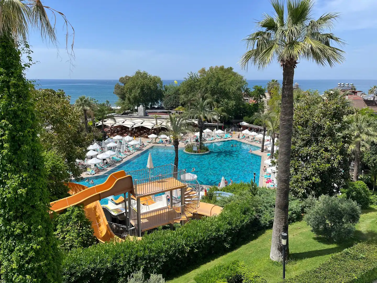 Side Star Elegance Pool