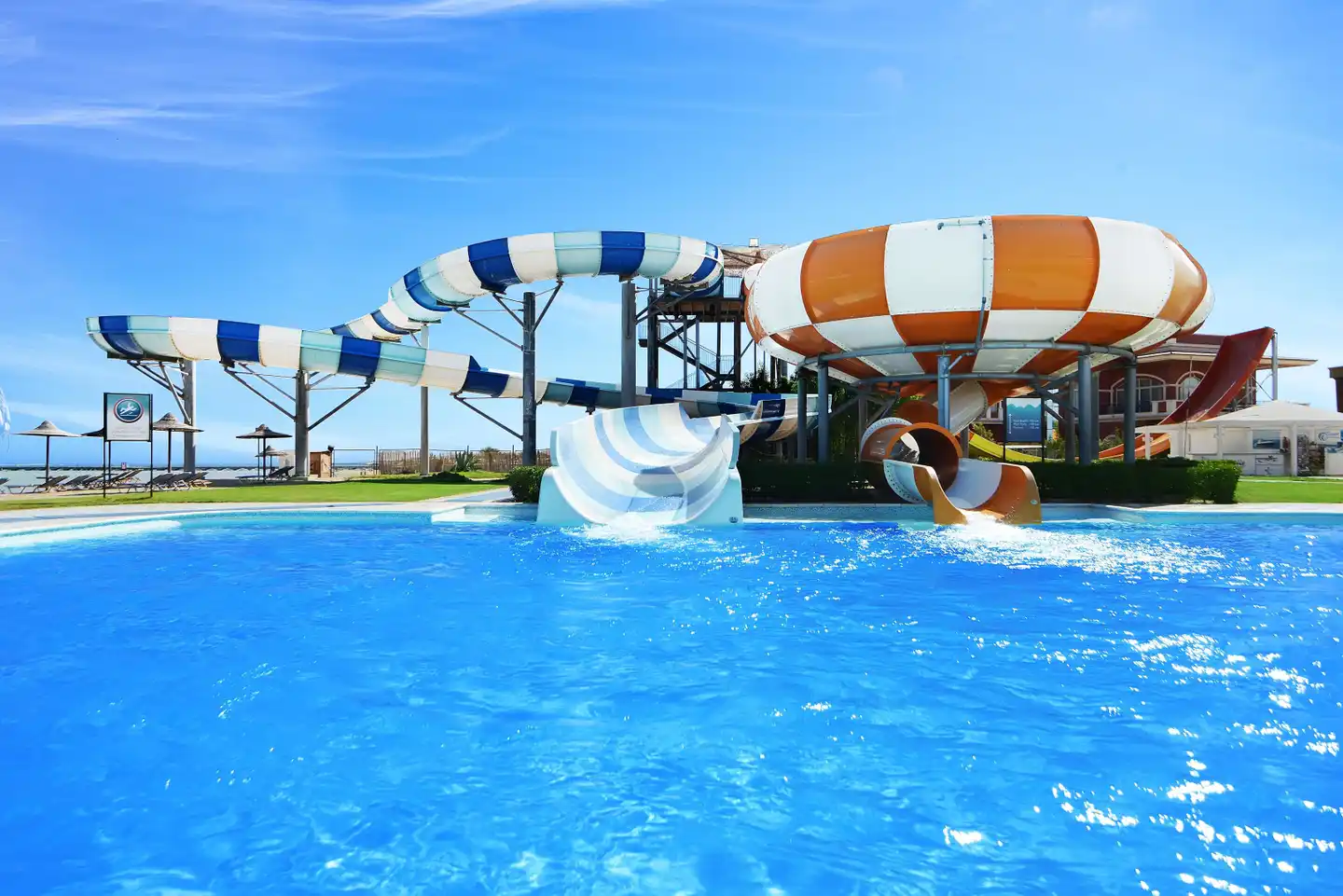JAZ Aquamarine Pool