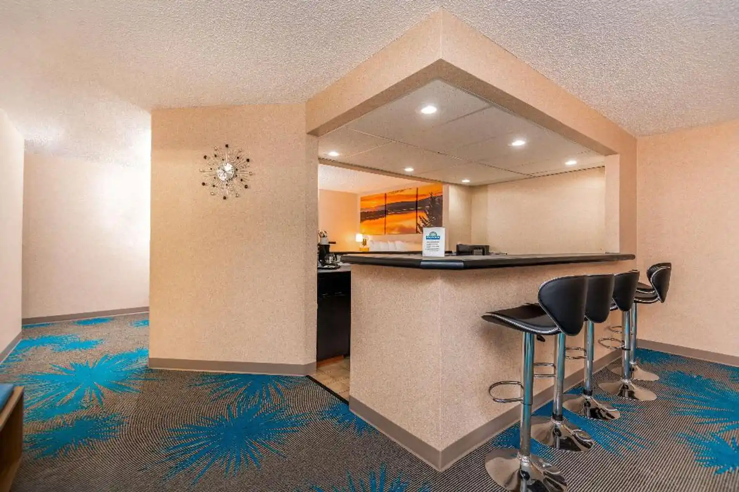 Days Inn by Wyndham Coeur d'Alene Bar
