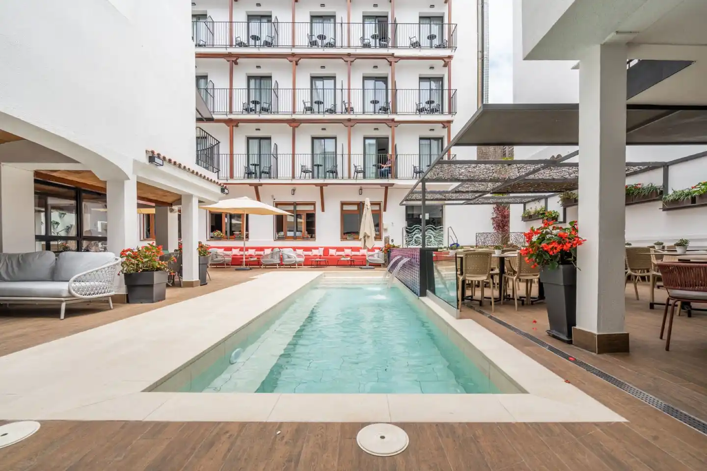 Neptuno Hotel & Spa POOL
