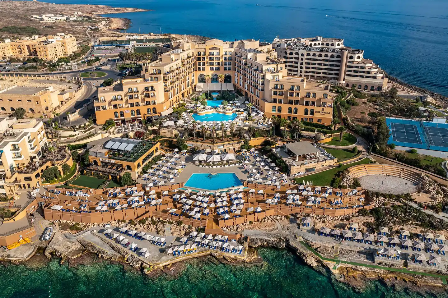 Corinthia St. George's Bay Luftaufnahme