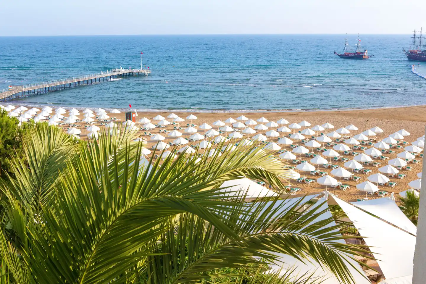 Paloma Perissia BEACH