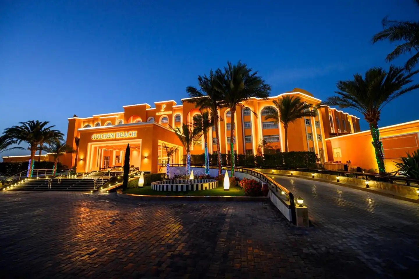 Golden Beach Resort Aussenansicht