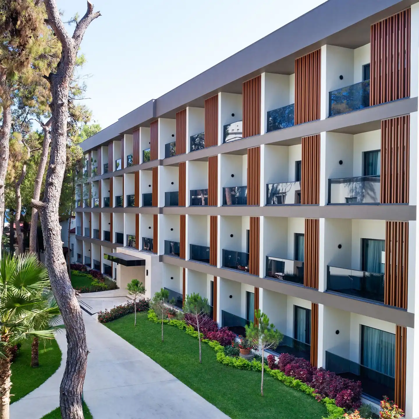 Seven Seas Hotel Life Aussenansicht