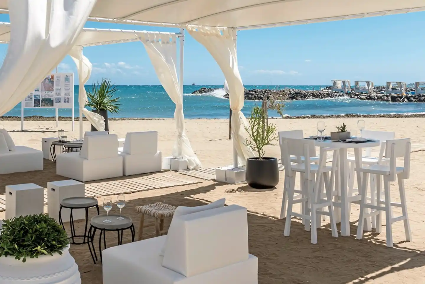 Knossos Beach Bungalow Suites Resort & Spa Terrasse
