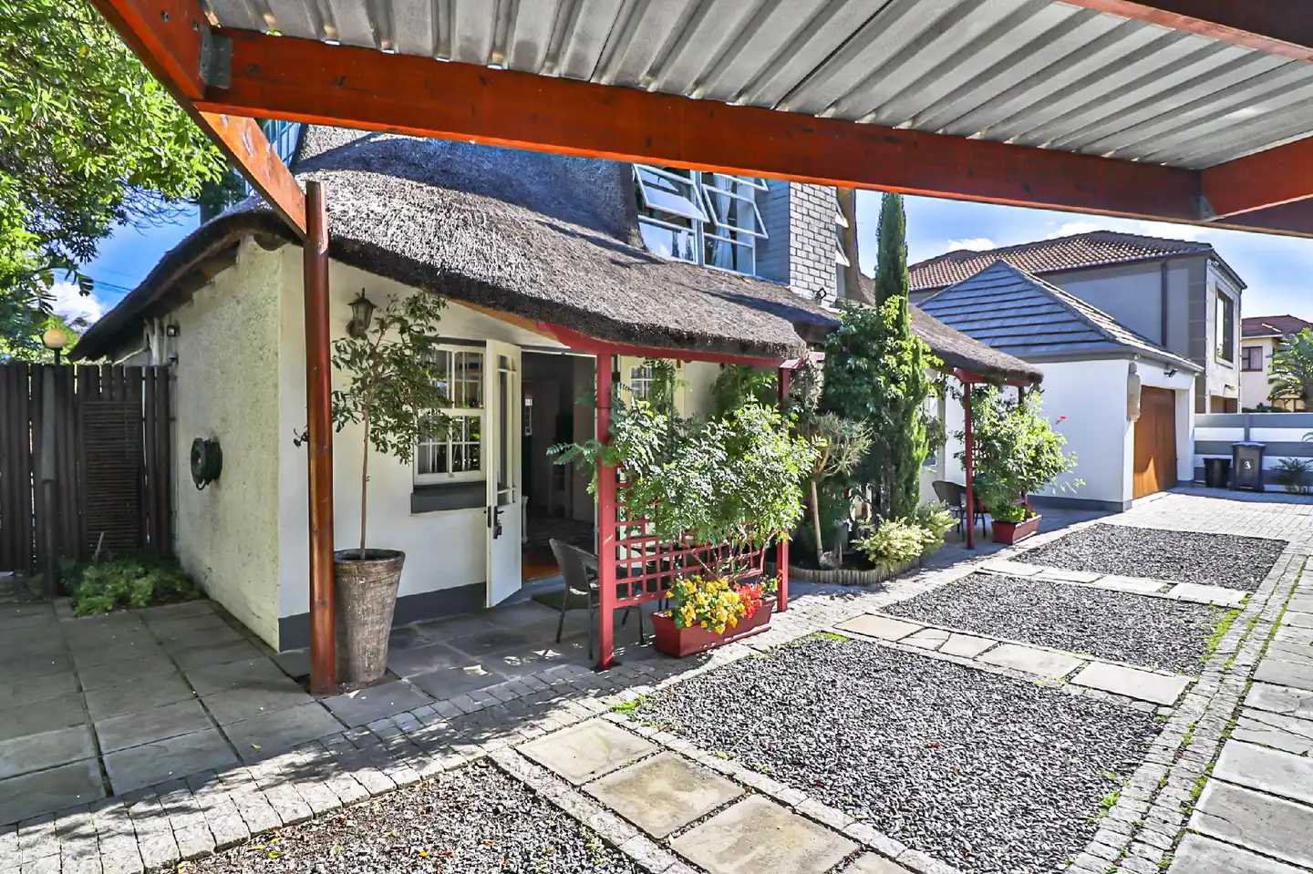 Inn Style Guesthouse Terrasse