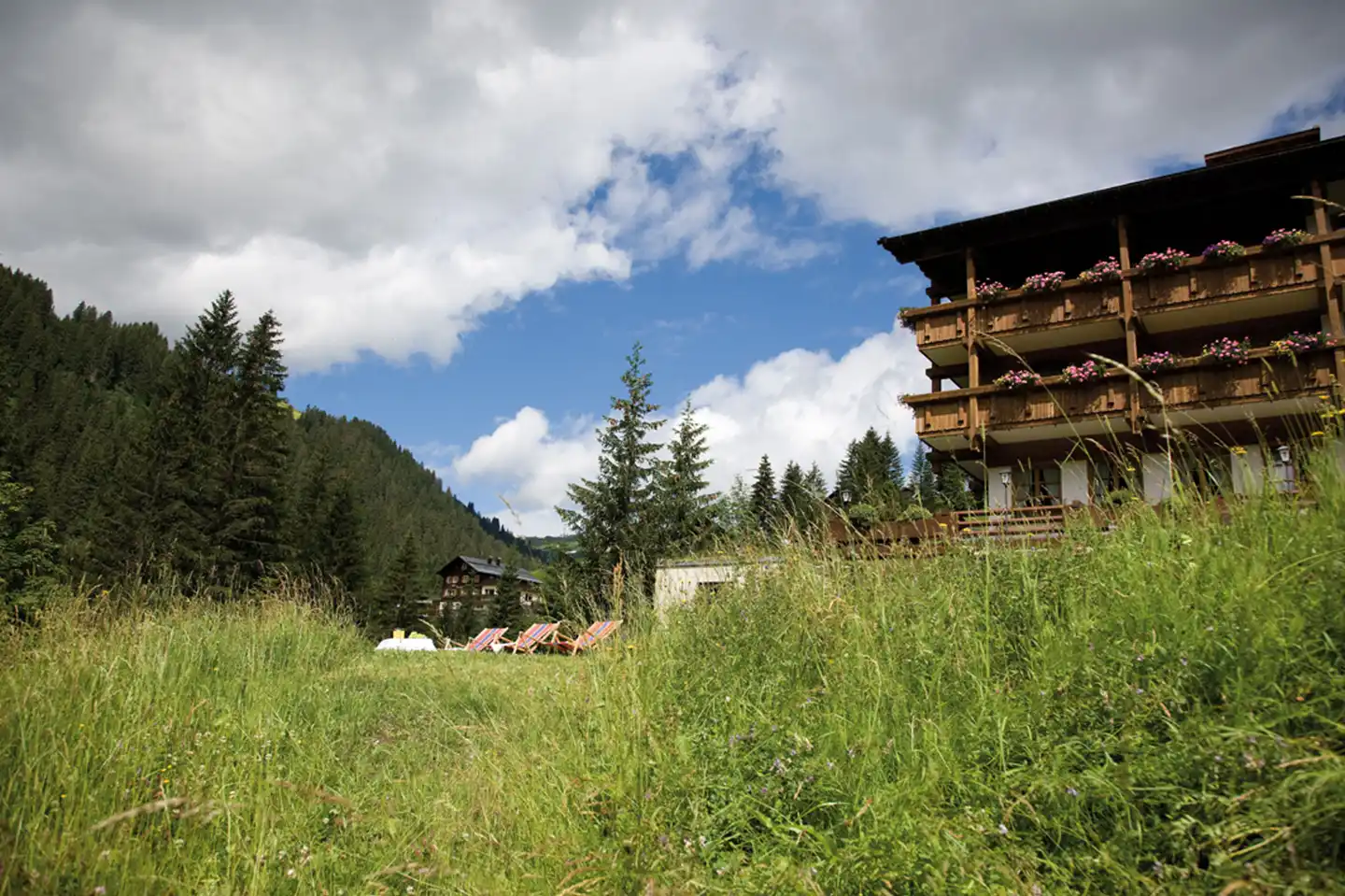 Berghotel Madlener Aussenansicht