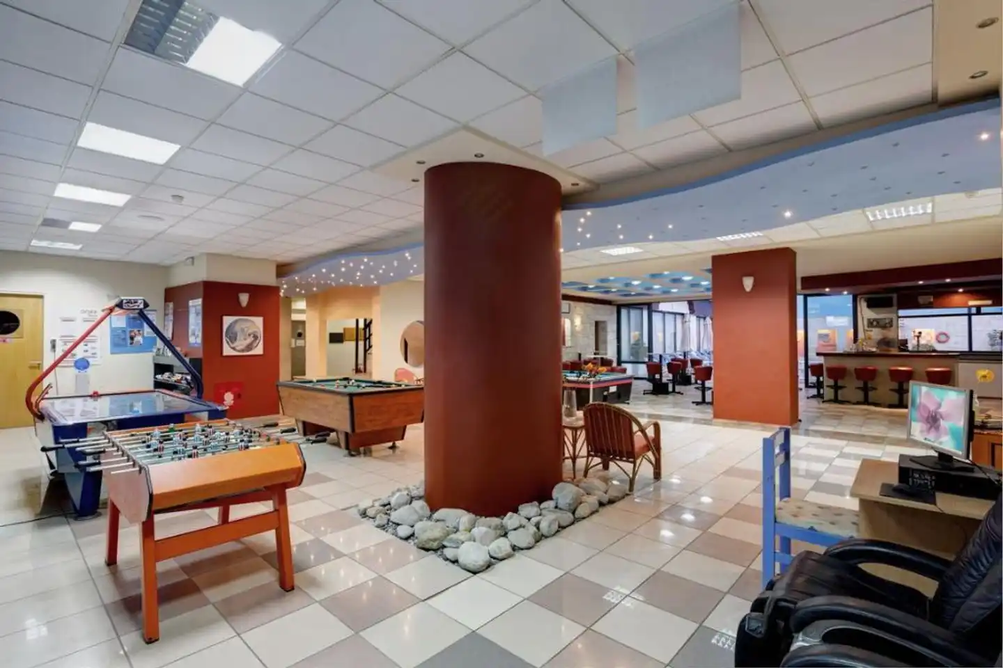 Agrabella Lobby