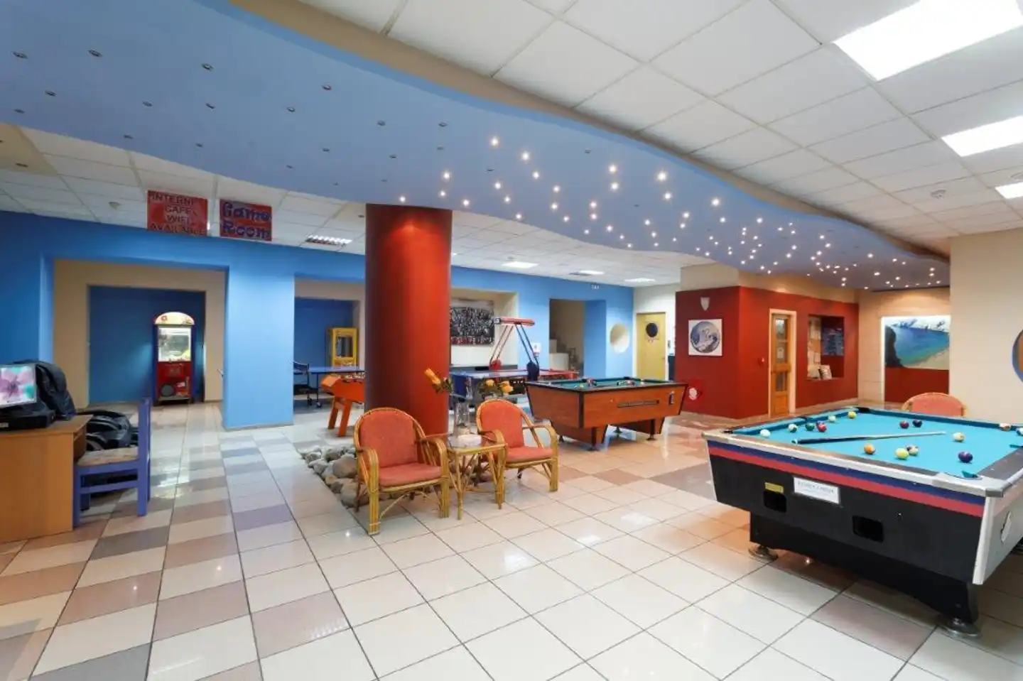 Agrabella Lobby