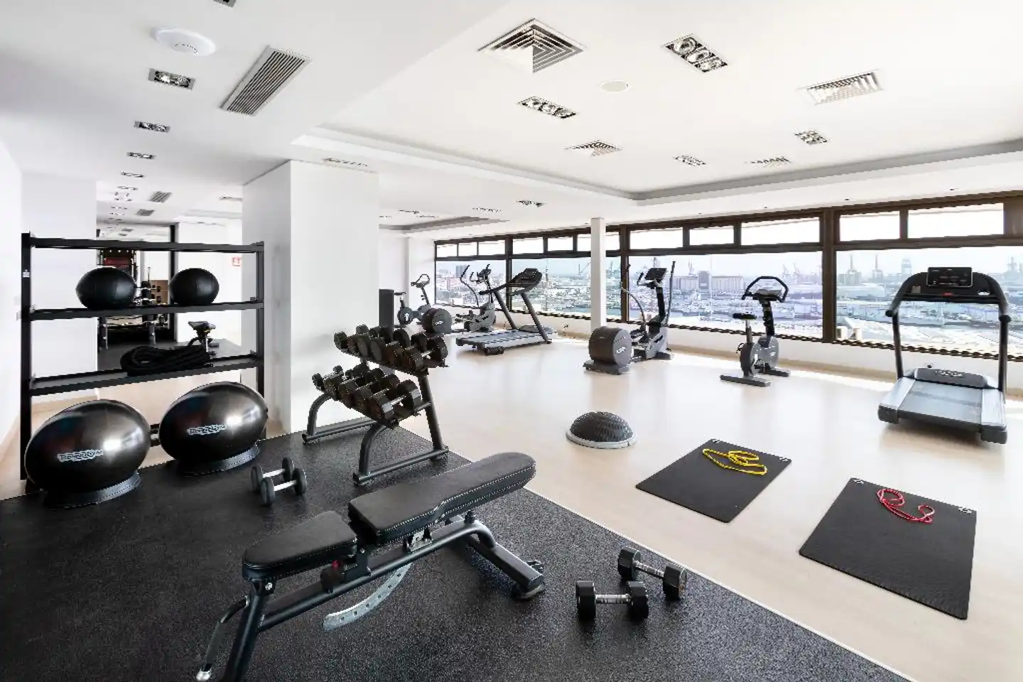 Hotel Cristina by Tigotan · Only adults +16 Sport und Entertainment