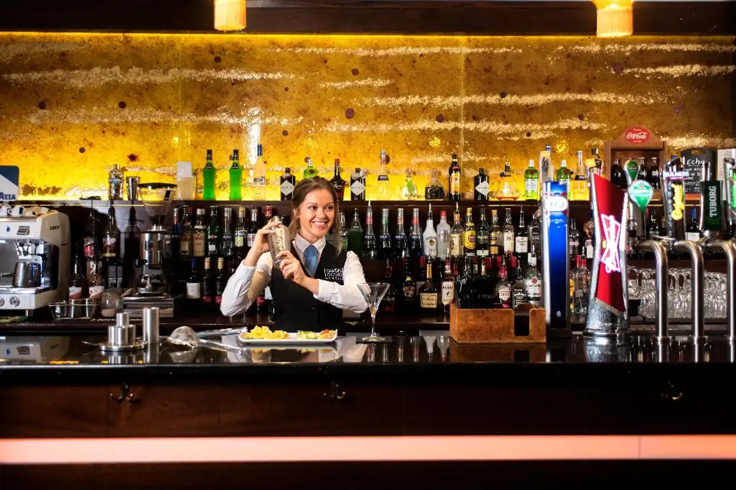 Camden Court Bar