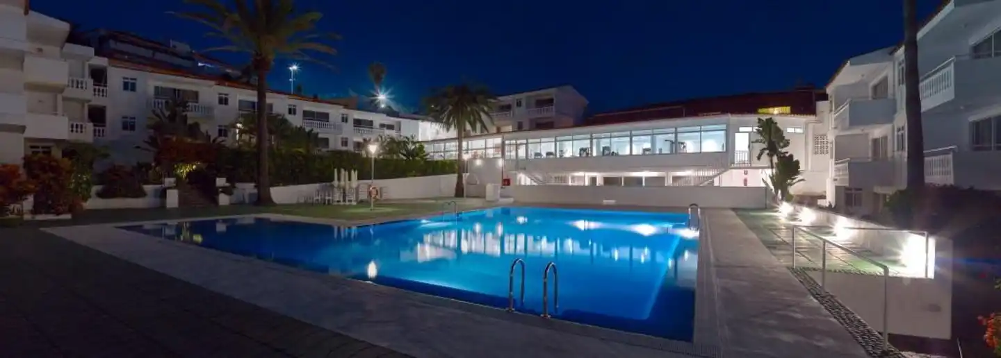 Route Active Hotel Pool