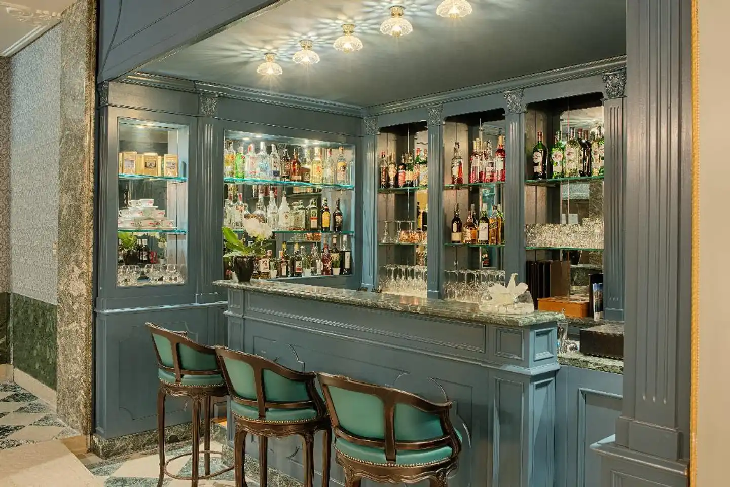 NH Venezia Santa Lucia Bar