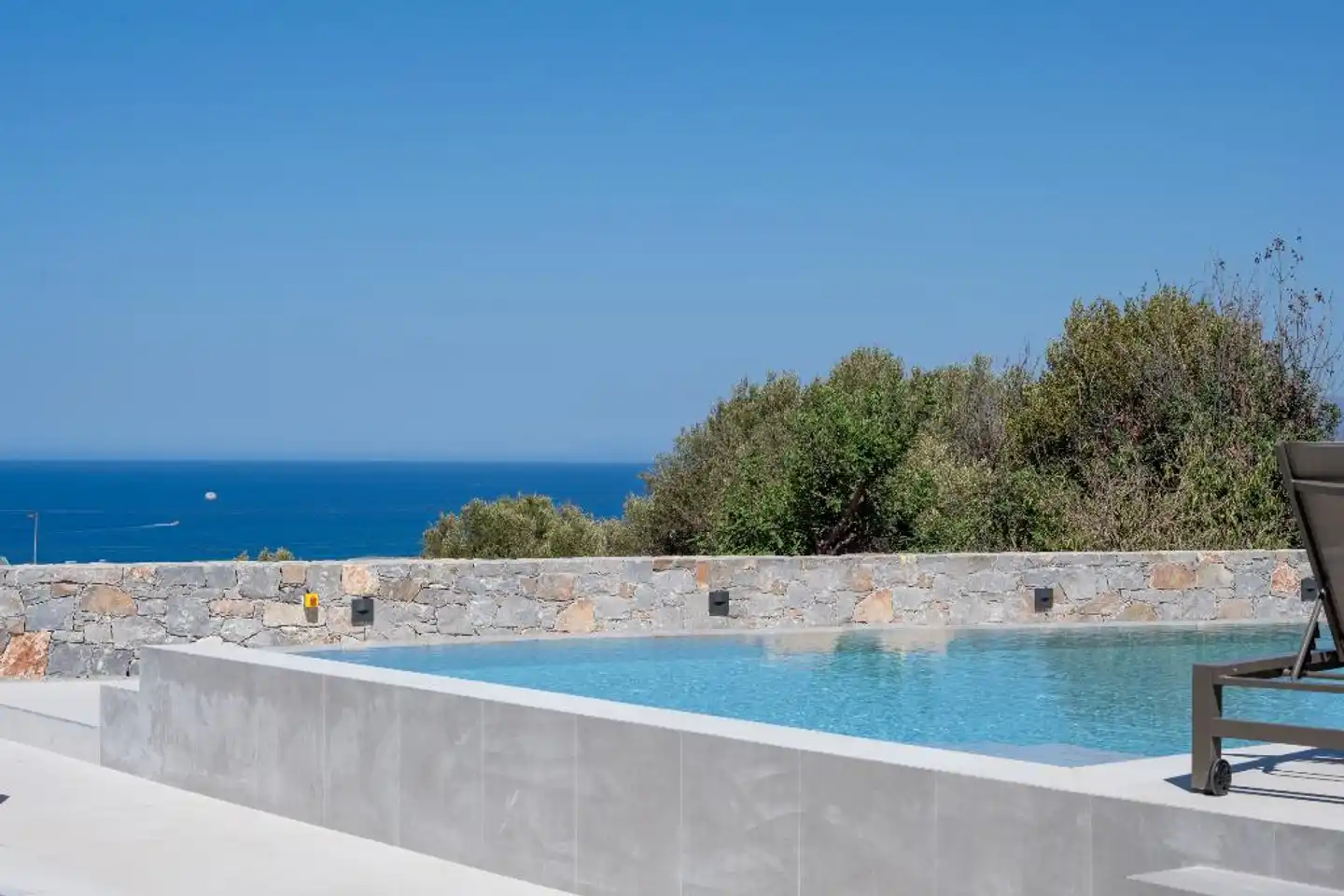 Galaxy Suites Boutique Resort Pool