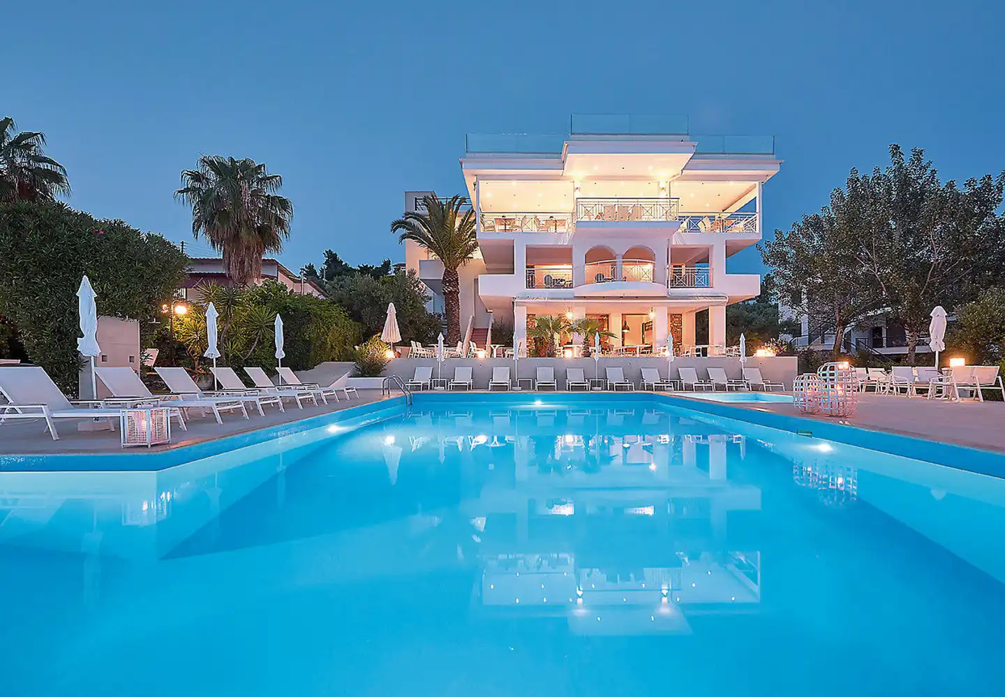 Glavas Inn Pool