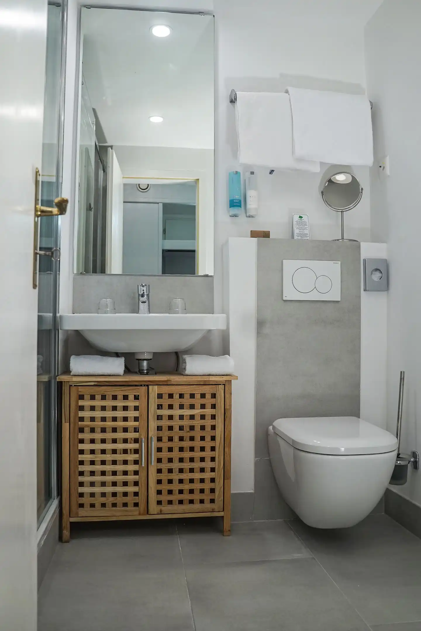 Thermal Hotels & Walliser Alpentherme Badezimmer