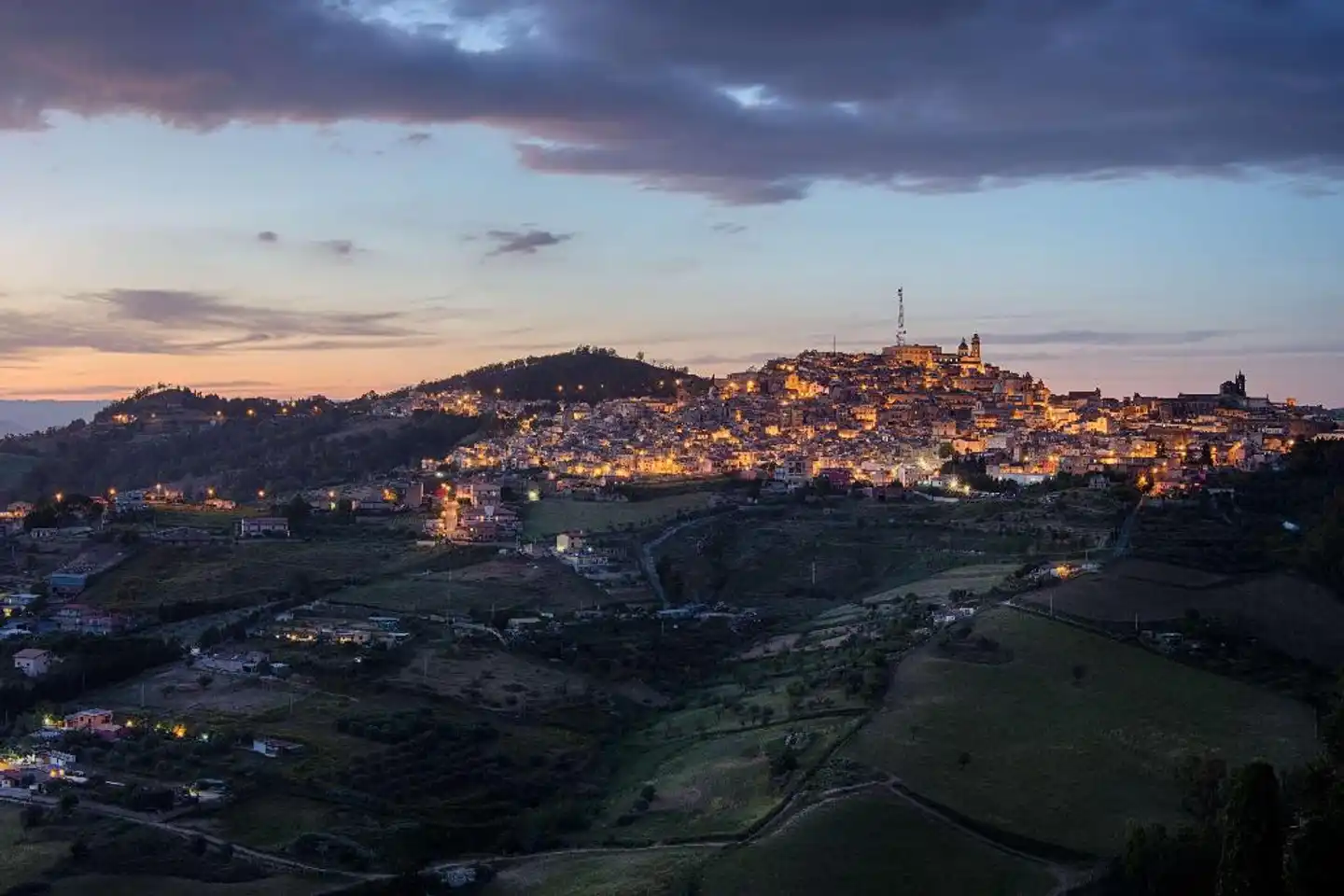 NH Caltagirone Villa San Mauro Landschaft