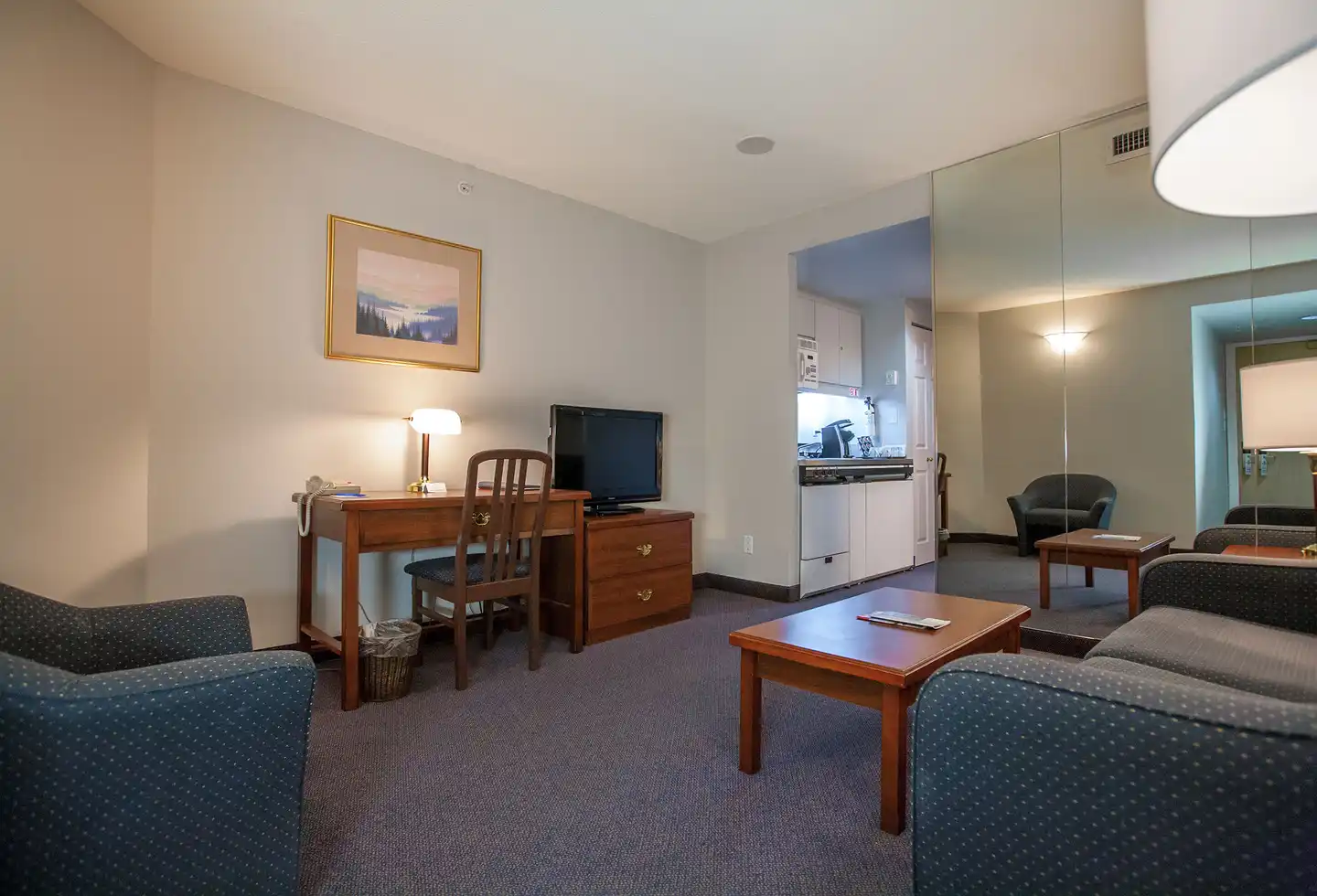 Rosedale on Robson Suite Hotel Wohnbeispiel