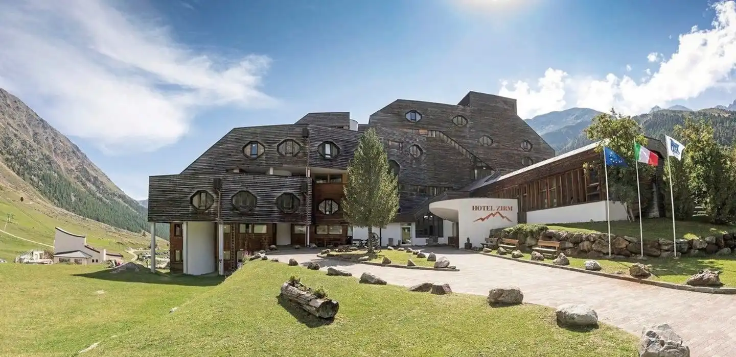 Blu Hotel Senales: Zirm-Cristal Aussenansicht