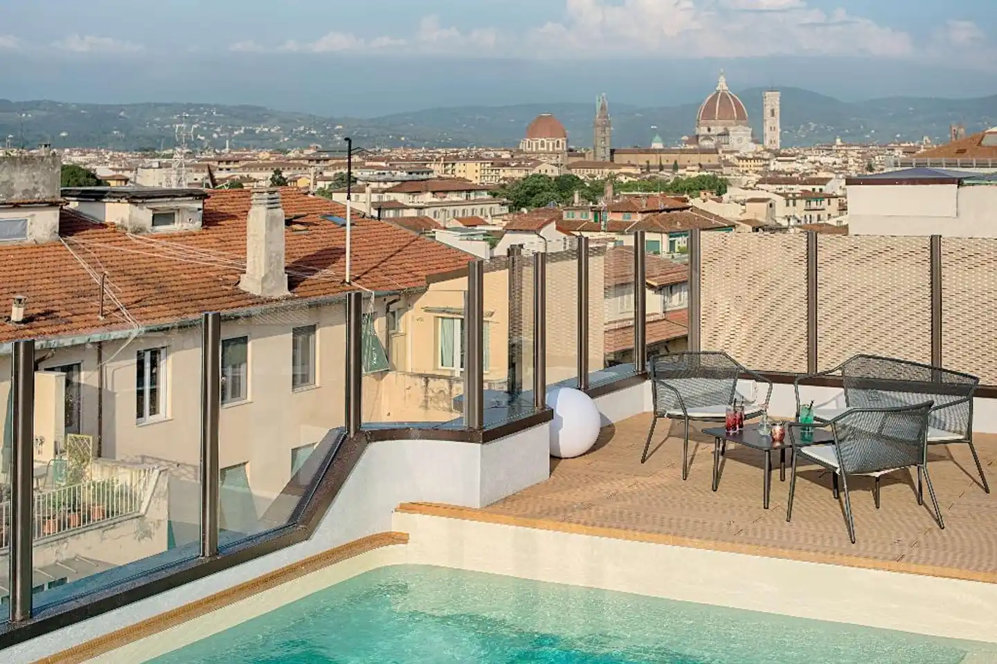 NH Firenze Pool