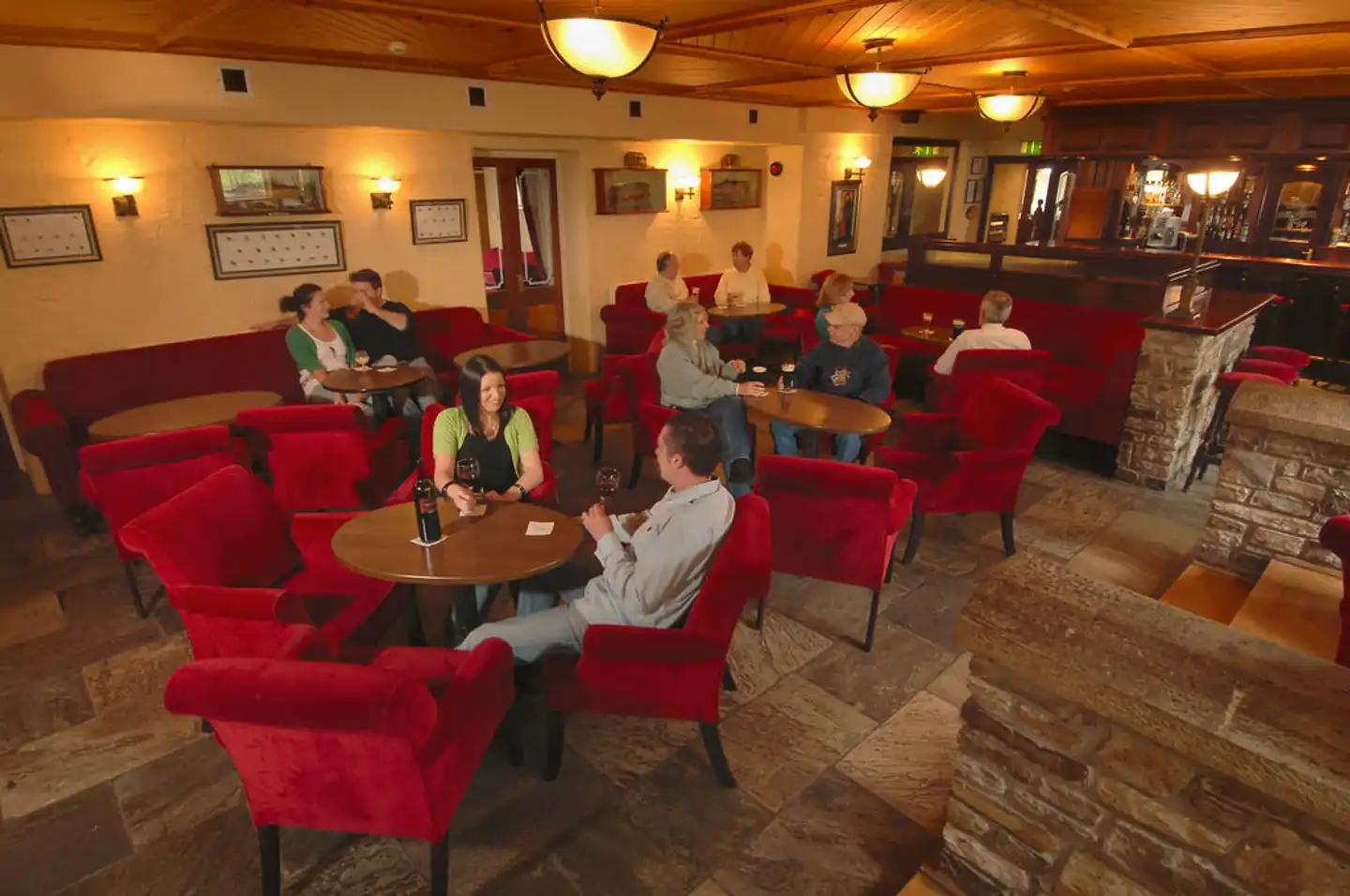 Arnolds Hotel & Riding Stables Lobby