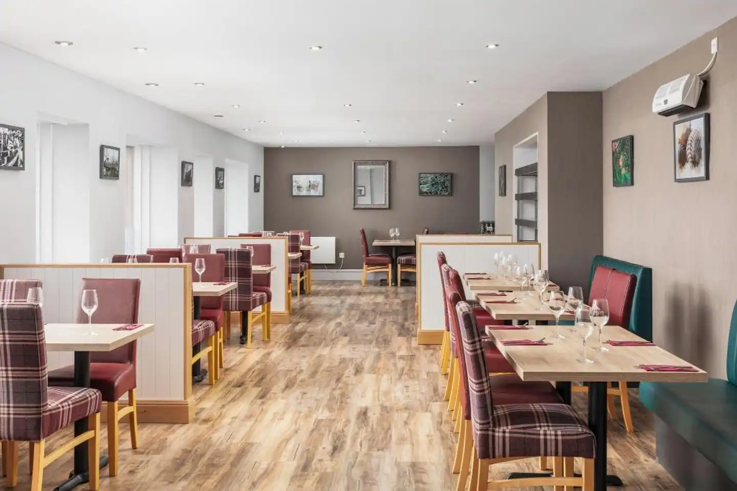 Caledonian Hotel Restaurant
