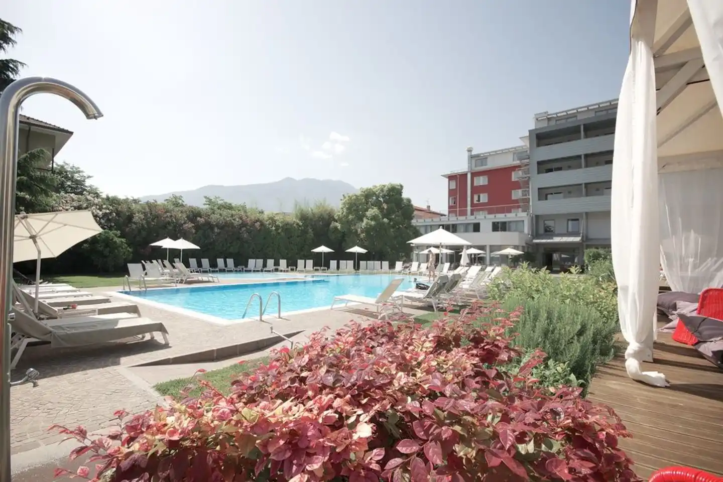 Luise Pool