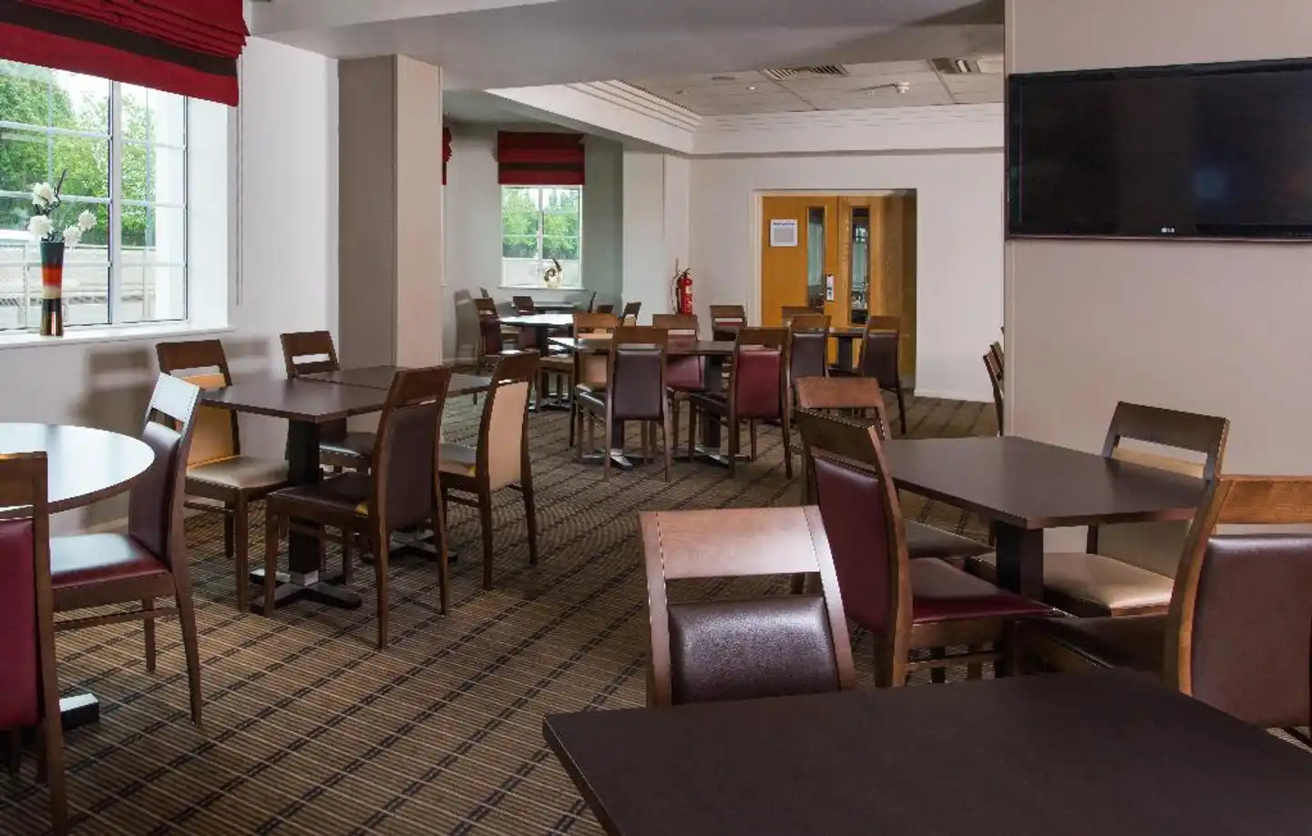 Holiday Inn Express London Chingford-Nth Circular Restaurant