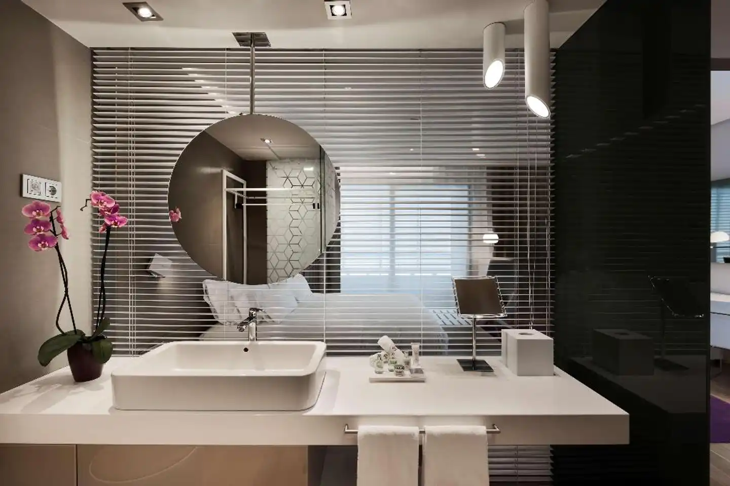 NH Collection Madrid Eurobuilding Badezimmer