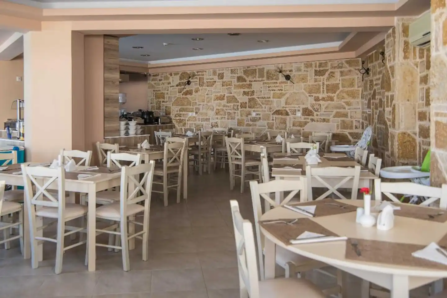 Maistrali Hotel & Apartments Restaurant