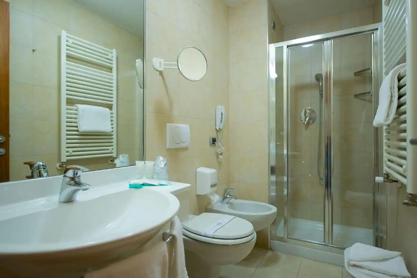 Best Western Crystal Palace Hotel Turin Badezimmer