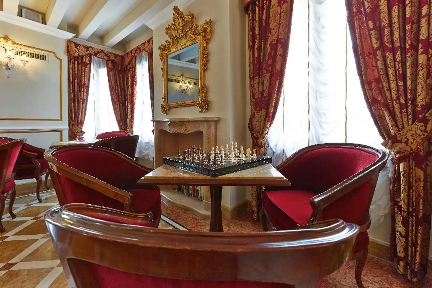 Canal Grande Lobby