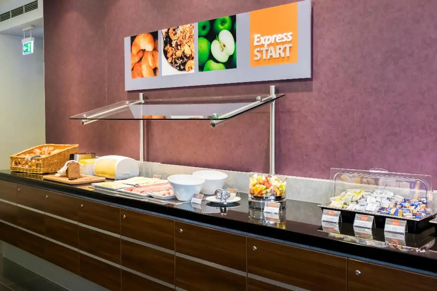 Holiday Inn Express Guetersloh Restaurant
