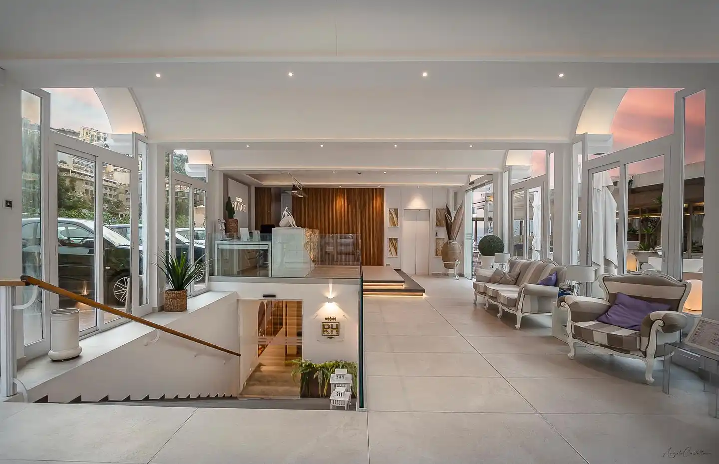 Rivage Lobby