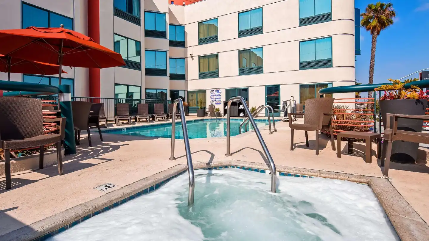 Best Western Plus Suites Hotel - Los Angeles LAX Airport Pool