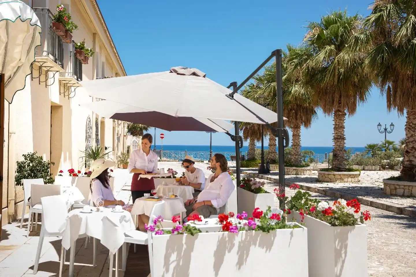 Al Madarig Hotel Terrasse